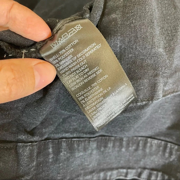 BDG Urban Outfitters Cropped High Low Black Denim Jacket Size XS - Picture 3 of 6